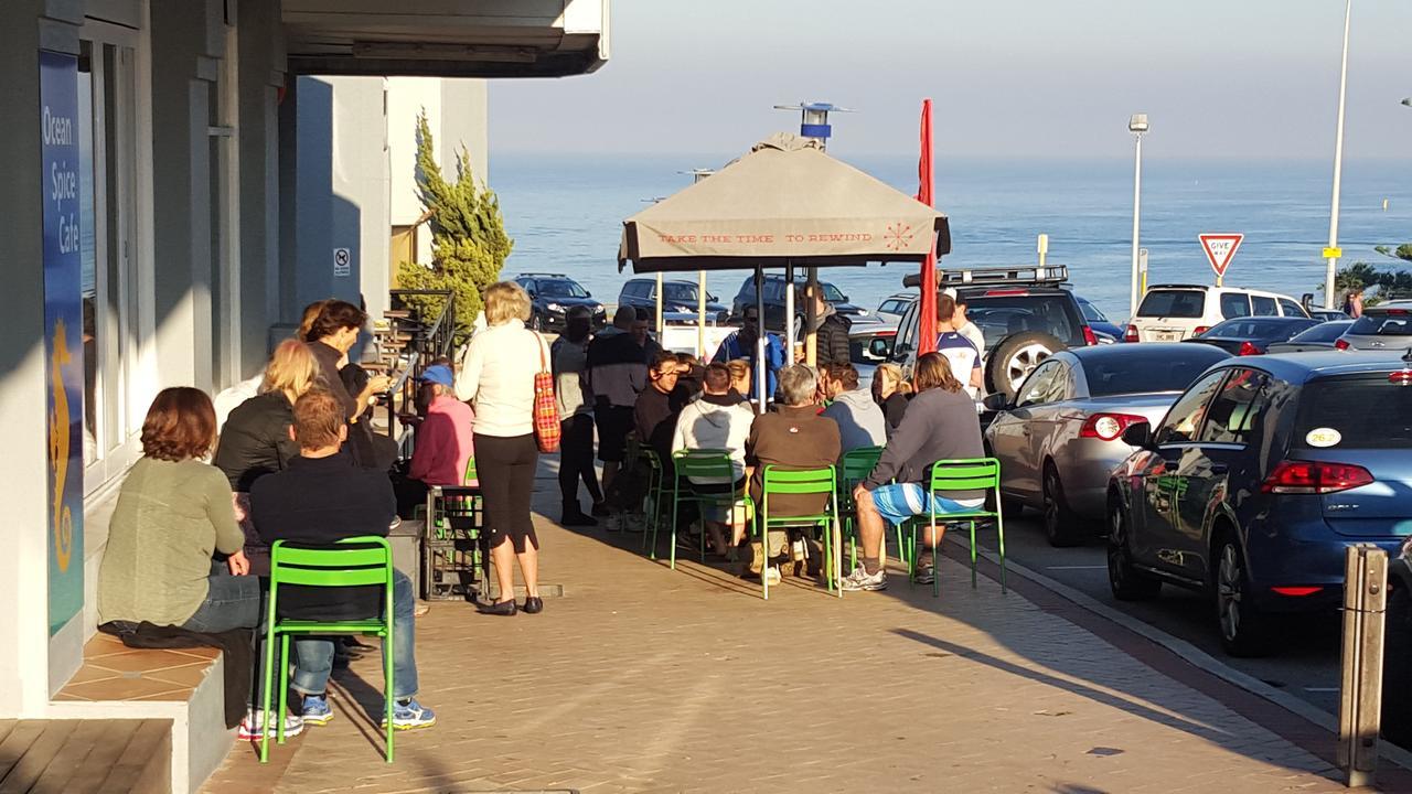 퍼스 Ocean Beach Backpackers 호스텔 외부 사진